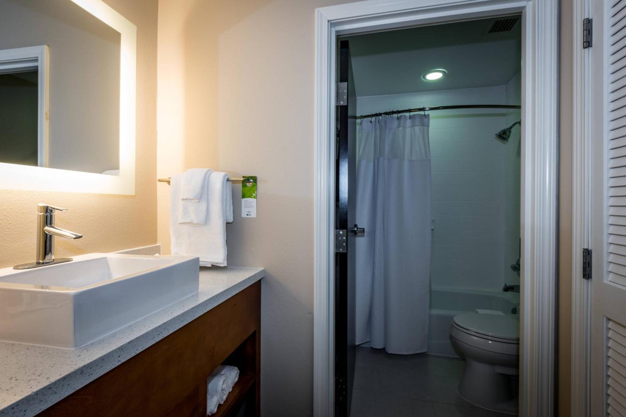 Springhill Suites By Marriott Denton Luaran gambar
