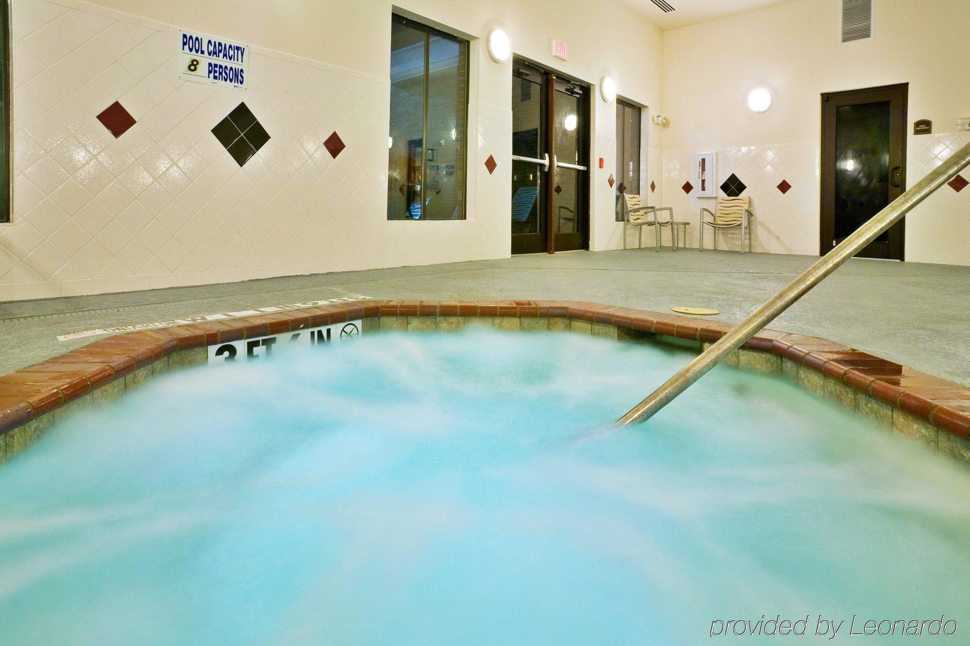 Springhill Suites By Marriott Denton Luaran gambar