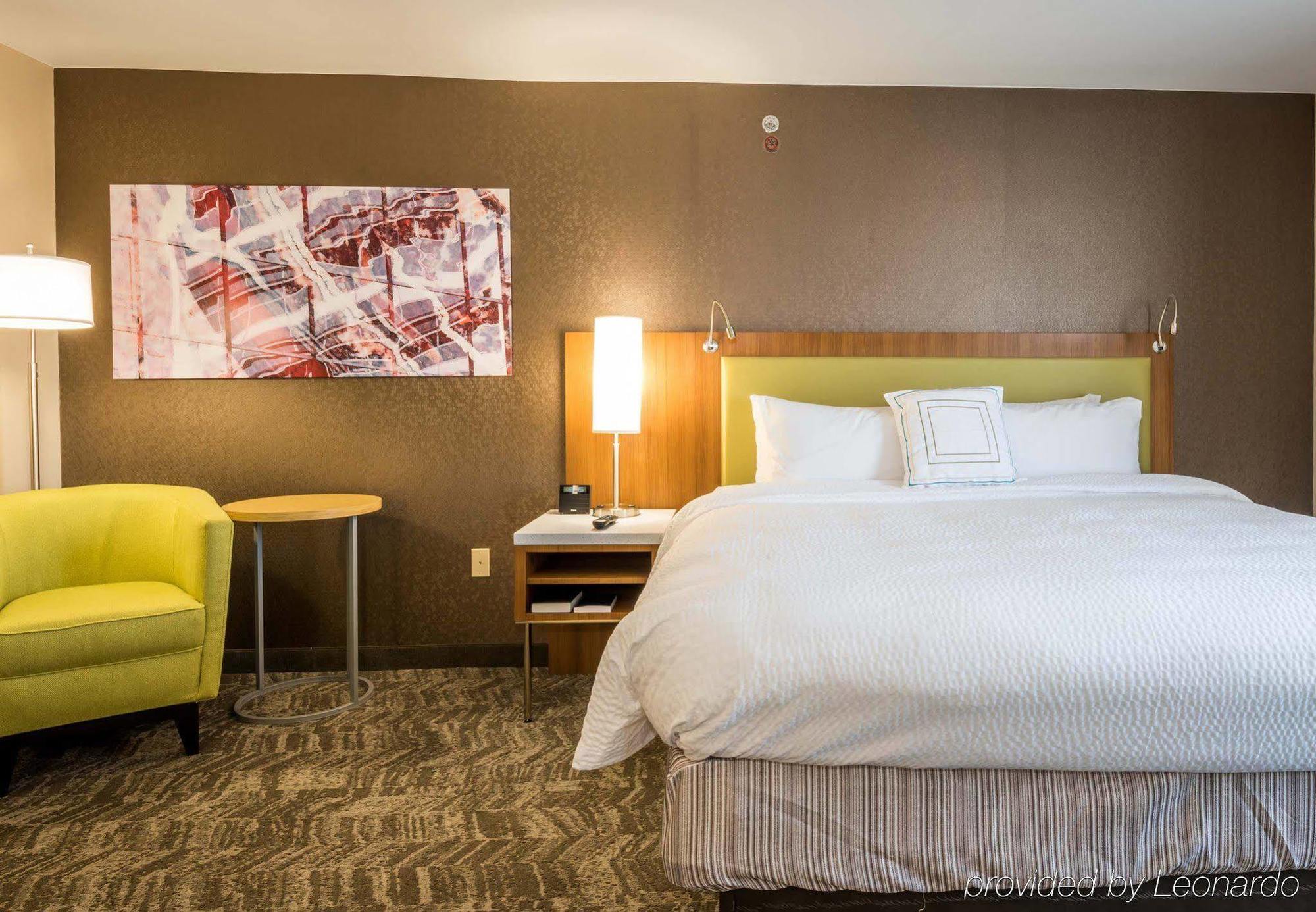 Springhill Suites By Marriott Denton Luaran gambar