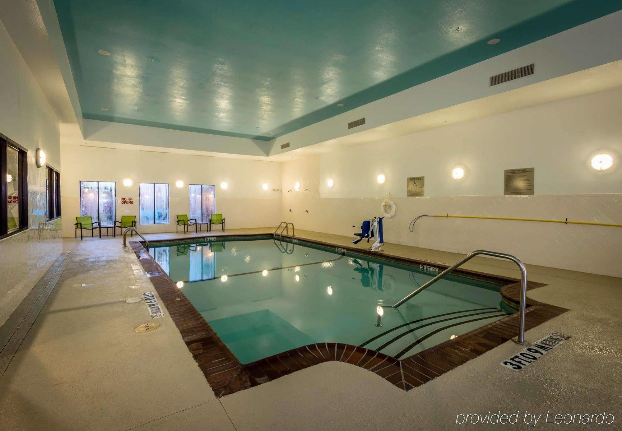 Springhill Suites By Marriott Denton Luaran gambar