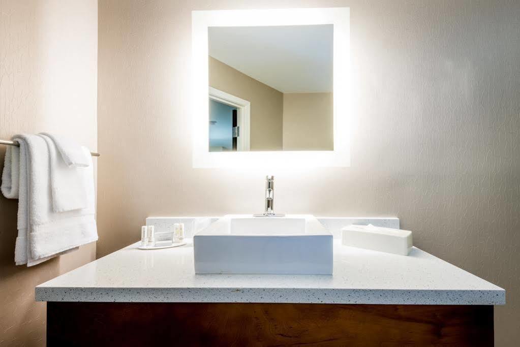 Springhill Suites By Marriott Denton Luaran gambar